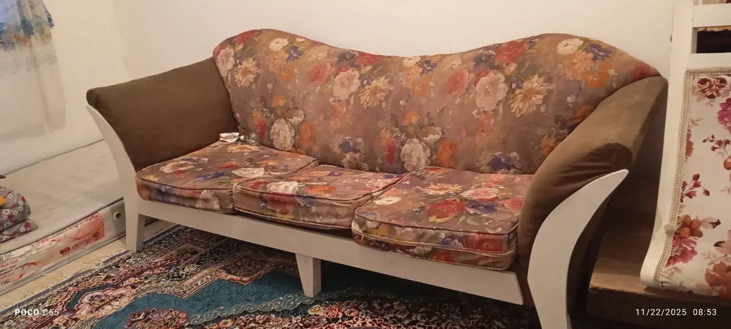 حراج|مبلمان خانگی و میز عسلی|پرند, فاز ۶|دیوار