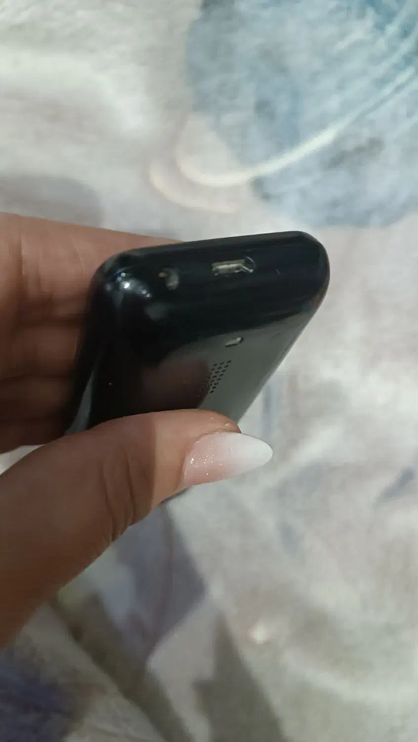 گوشی نوکیا کاملا سالم با جعبه و شارژر اصلی|موبایل|سلمان‌شهر, |دیوار