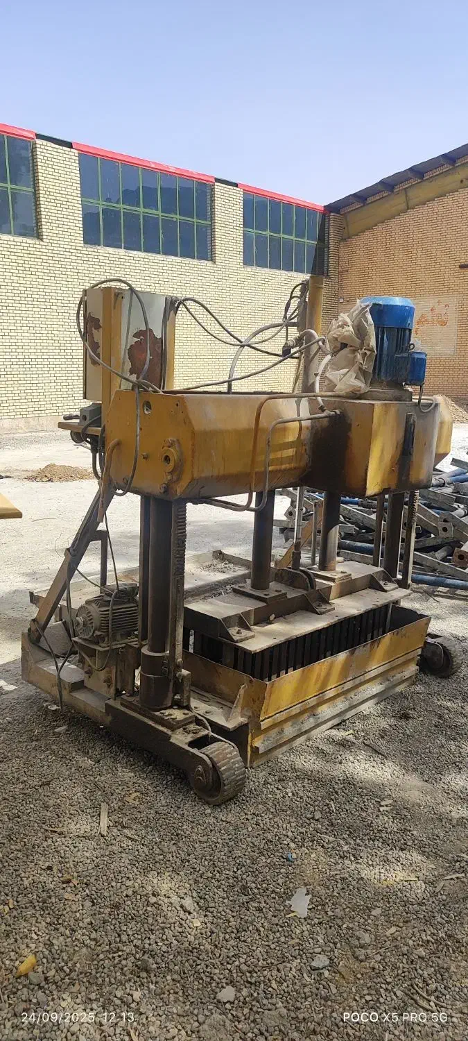 بلوکزن،همزن، بلوک|ماشینآلات صنعتی|قم, کوه سفید|دیوار