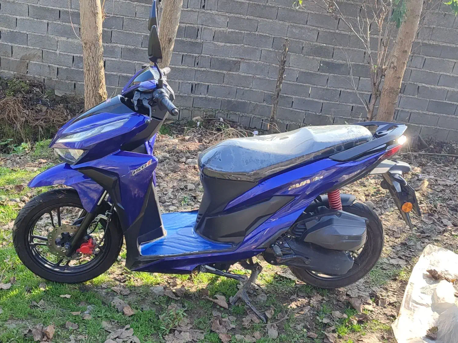 کلیک اوا 150|موتورسیکلت|املش, |دیوار