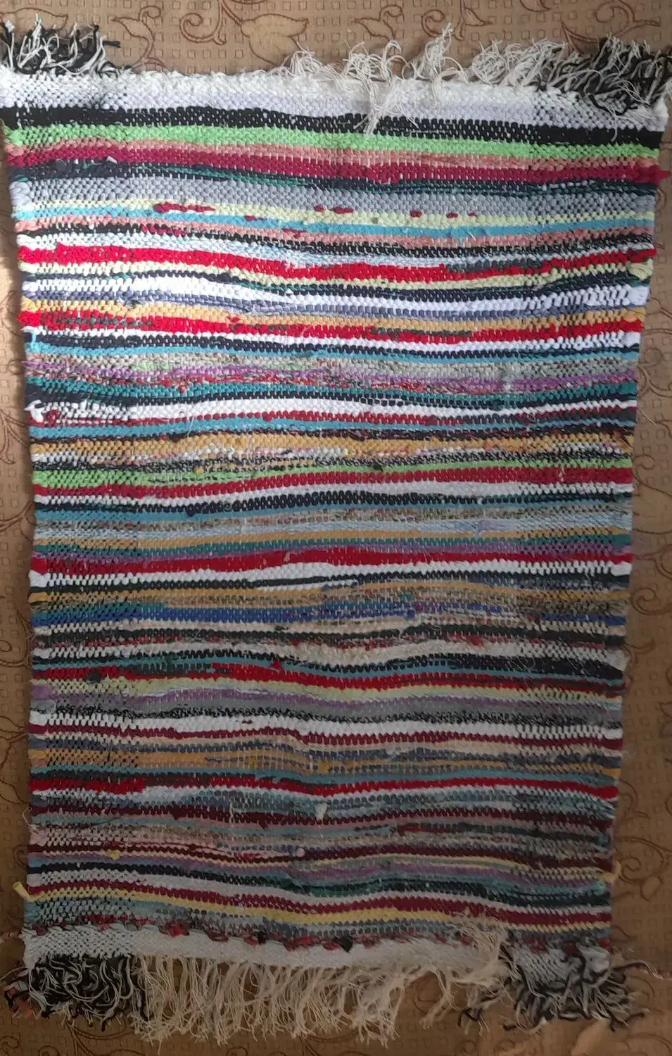 گلیم (پادری)|پادری|قم, علی آباد سعدگان|دیوار