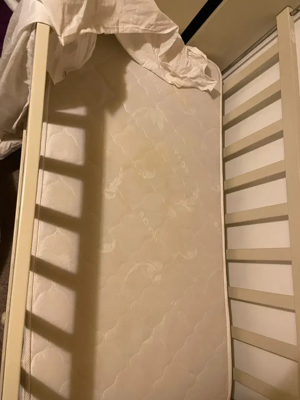 ۲عدد تخت کودک با تشک|تخت و صندلی بچه|رویان, |دیوار