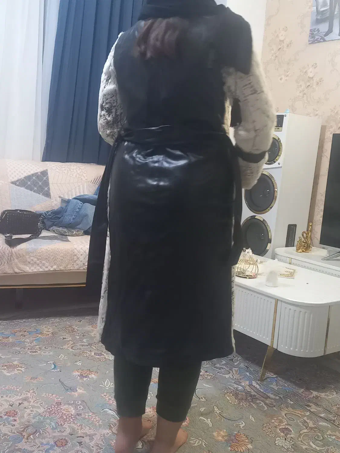 پالتو|لباس|ماهدشت, |دیوار