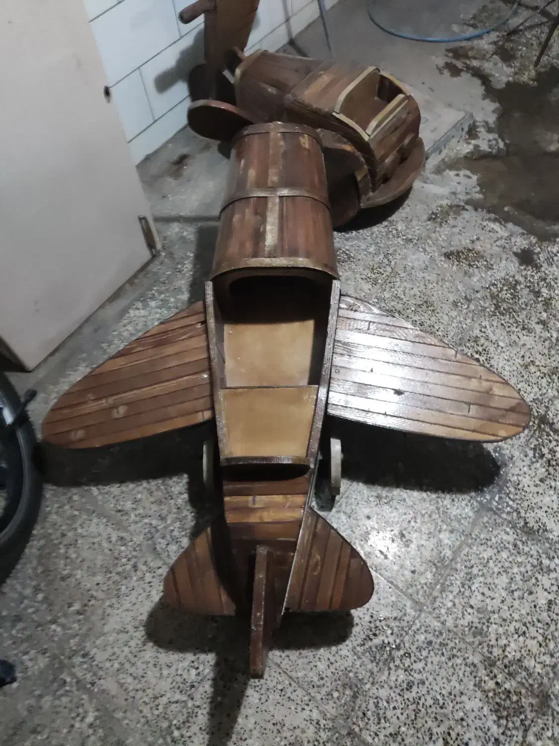 وسایل تزئینی|اسباب‌‌بازی|بروجن, |دیوار