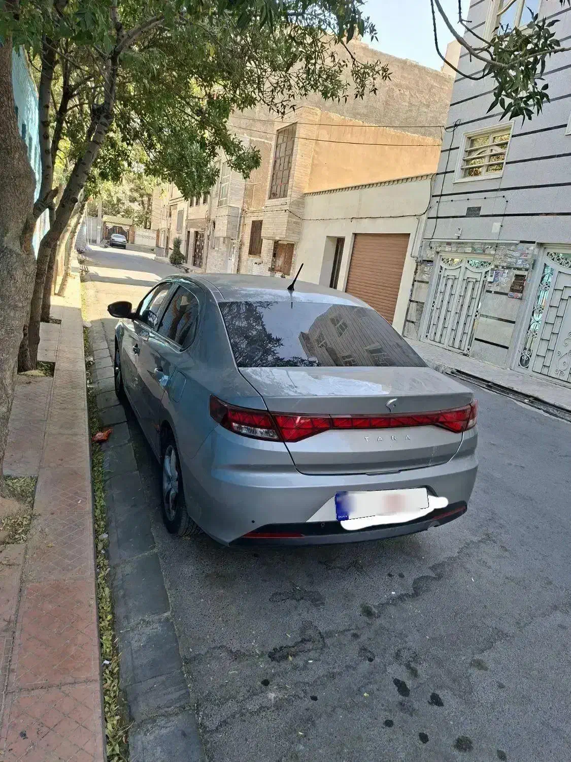 تارا V2اتوماتیک،مدل ۴۰۳|خودرو سواری و وانت|اسلام‌شهر, مطهری|دیوار