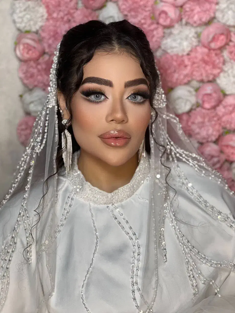 سالن زیبایی آموزش آرایشگاه میکاپ شینیون مژه اپلاسی|خدمات آرایشگری و زیبایی|آبادان, |دیوار