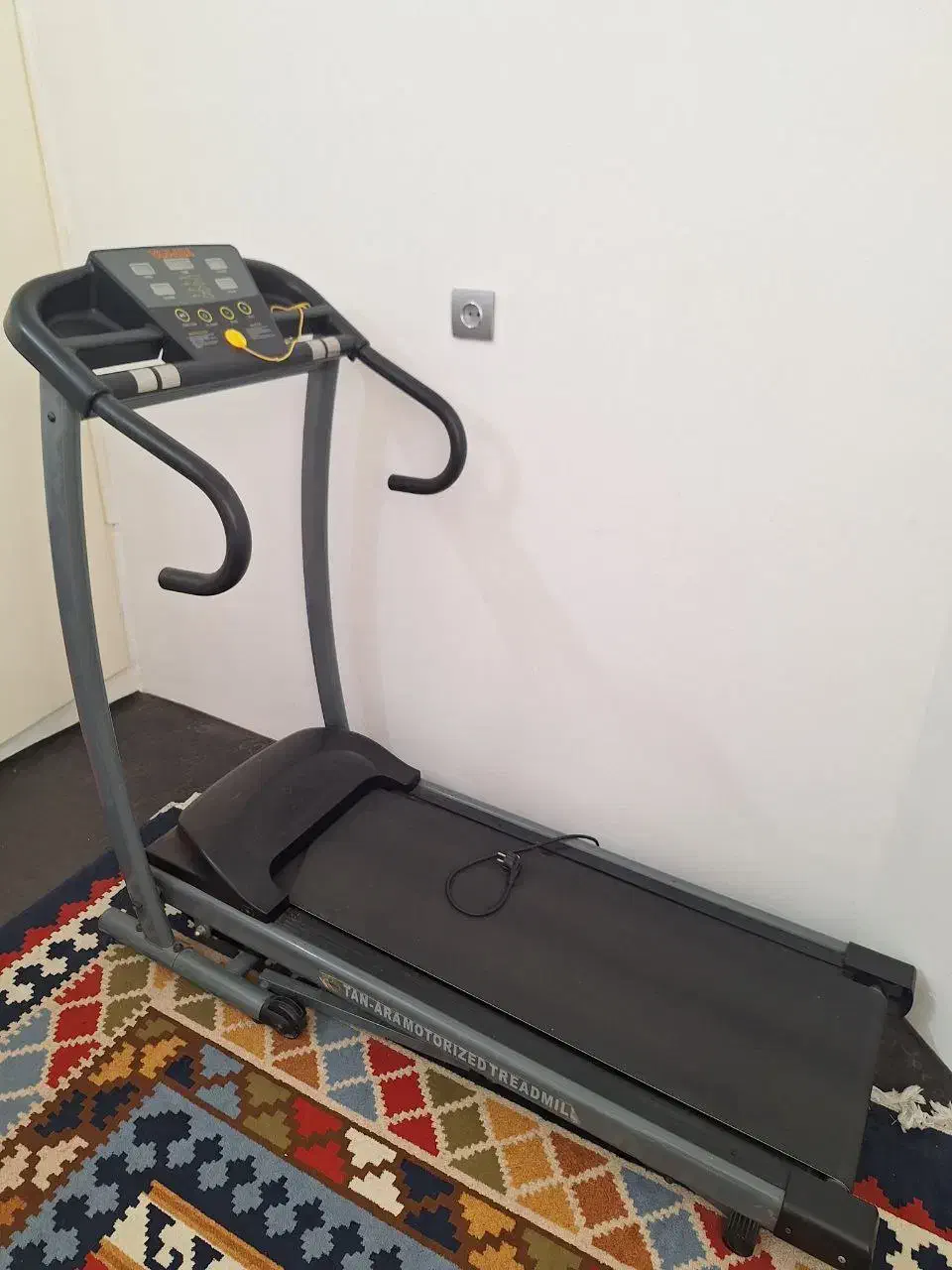 فروش تردمیل|تجهیزات ورزشی|شاهین‌شهر, شهرک ردانی پور|دیوار