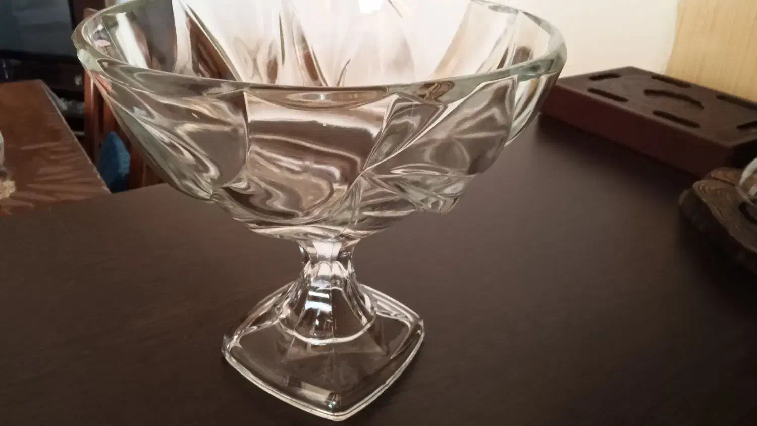 ظرف غذاخوری اندونزی|ظروف سرو و پذیرایی|اندیشه, اندیشه فاز ۱|دیوار