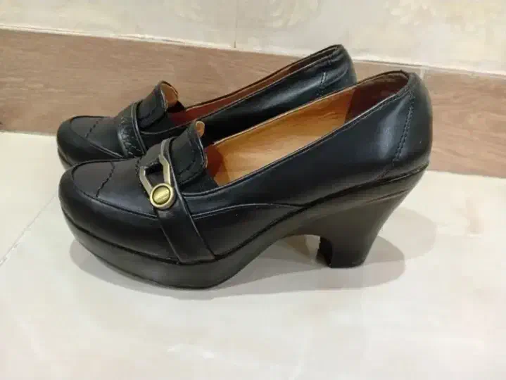 کفش زنونه|کیف، کفش، کمربند|تهران, کیانشهر|دیوار