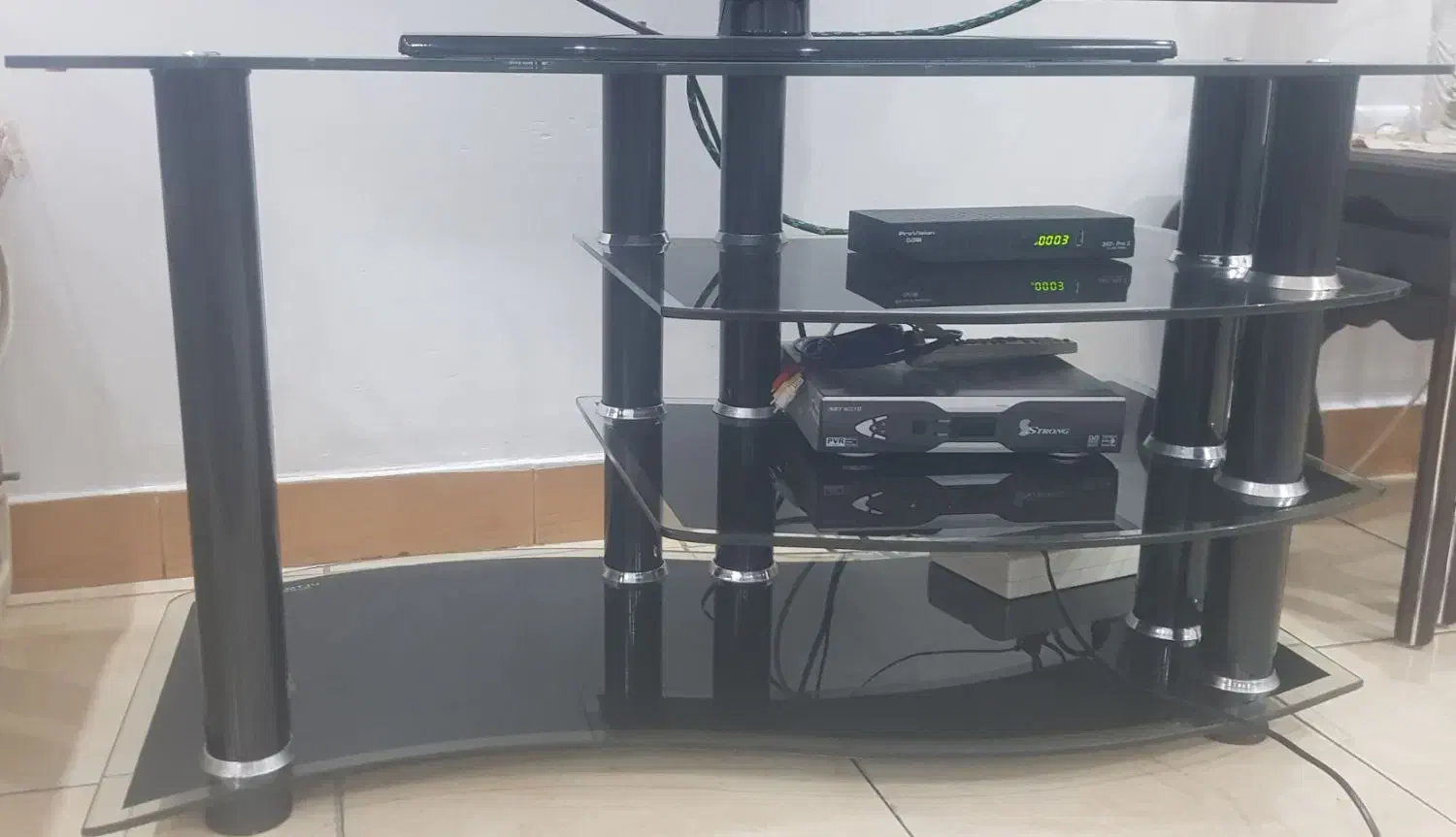 تلویزیون ال سی دی ۴۲ اینچ سامسونگ با دیجیتال و میز|تلویزیون و پروژکتور|رشت, چمارسرا|دیوار