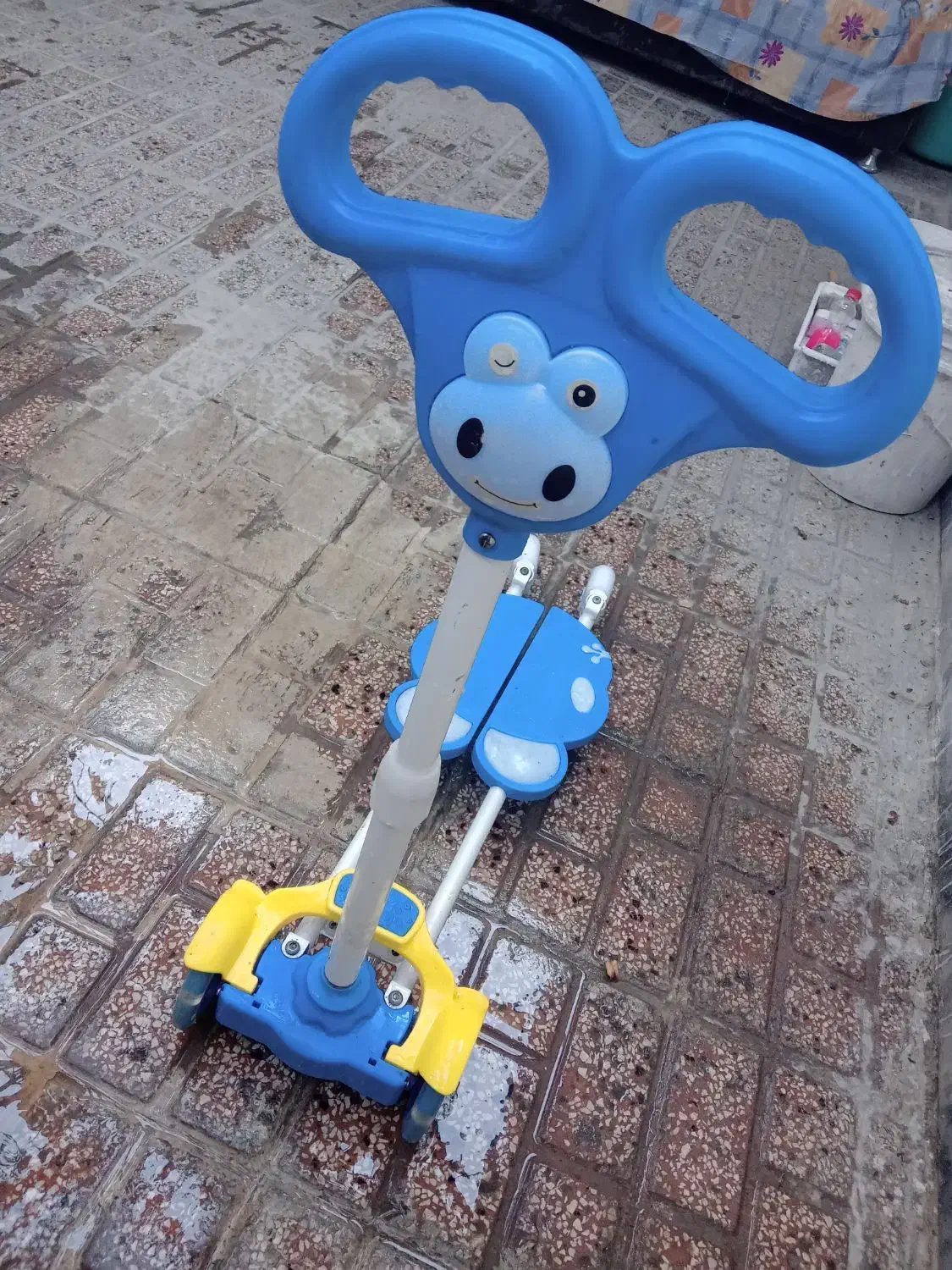 اسکوتر عروسکی زیگزاگی|دوچرخه، اسکیت، اسکوتر|مشهد, انقلاب|دیوار