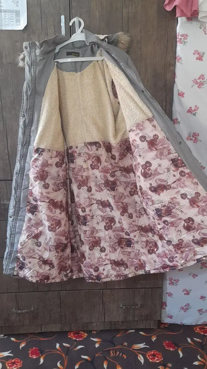 کاپشن زنانه در حد نو|لباس|قم, امامزاده ابراهیم|دیوار