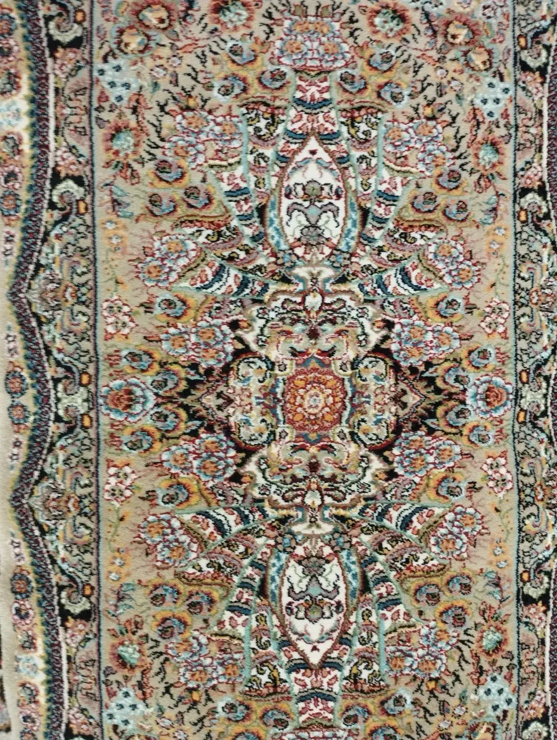 یک جفت پشتی درحد نو|پشتی|تبریز, |دیوار