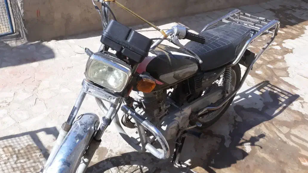 موتور مدل ۸۳ پلاک ملی|موتورسیکلت|آباده, |دیوار