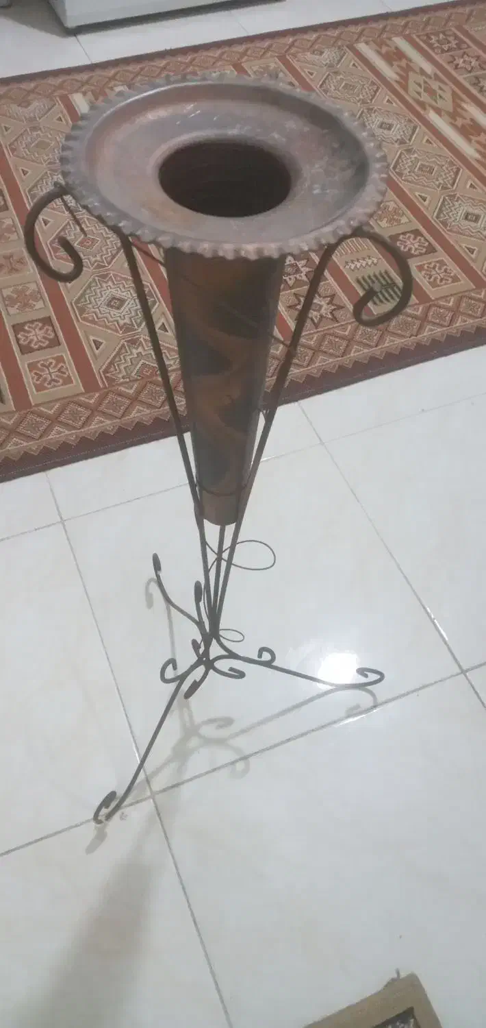 پایه گلدان|گل مصنوعی|سمنان, |دیوار