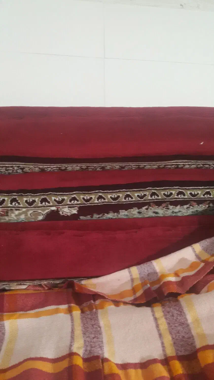 پشتی در ۲ طرح|پشتی|جوانرود, |دیوار