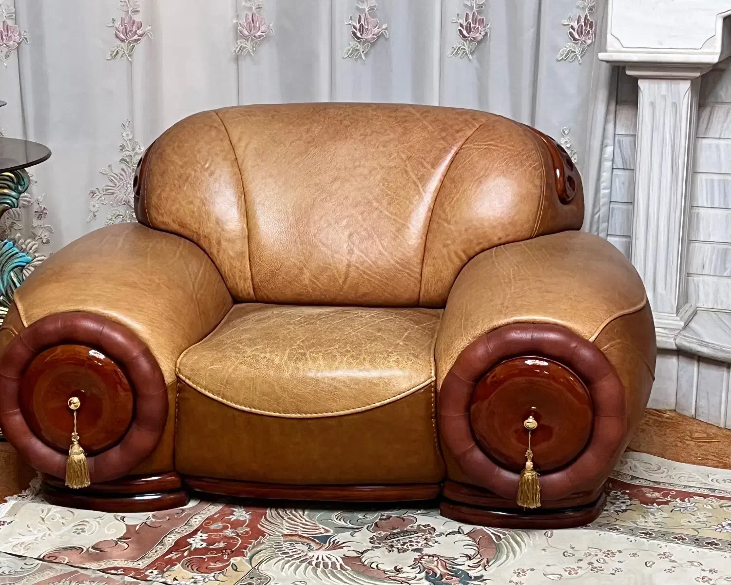 مبل چرم ۷نفره وارداتی|مبلمان خانگی و میز عسلی|اهواز, پادادشهر|دیوار