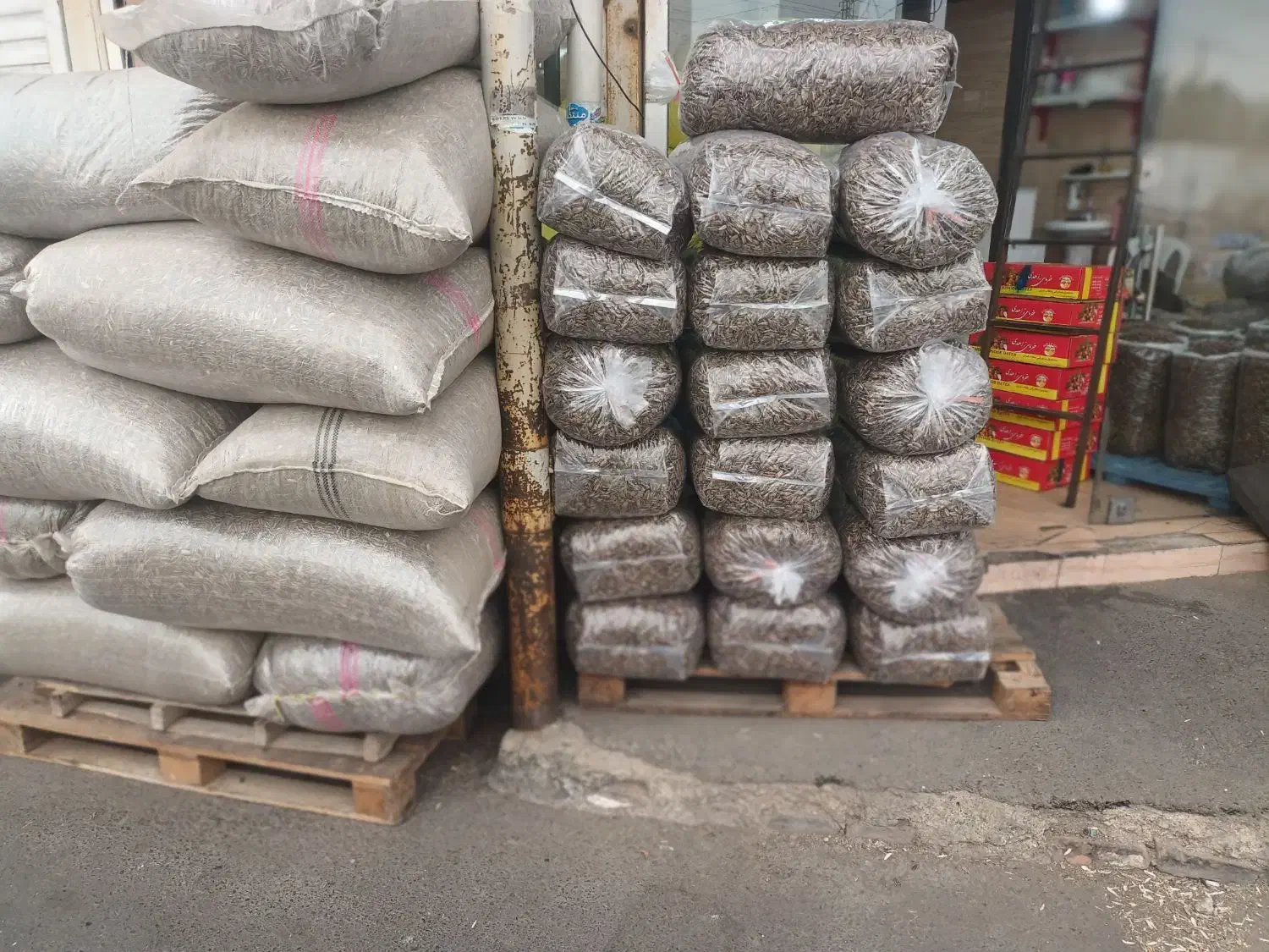 پخش انواع تخمه آفتابگردون  تخمه کدو  ایرانی  خارجی|عمده‌فروشی|کرج, شهر صنعتی|دیوار