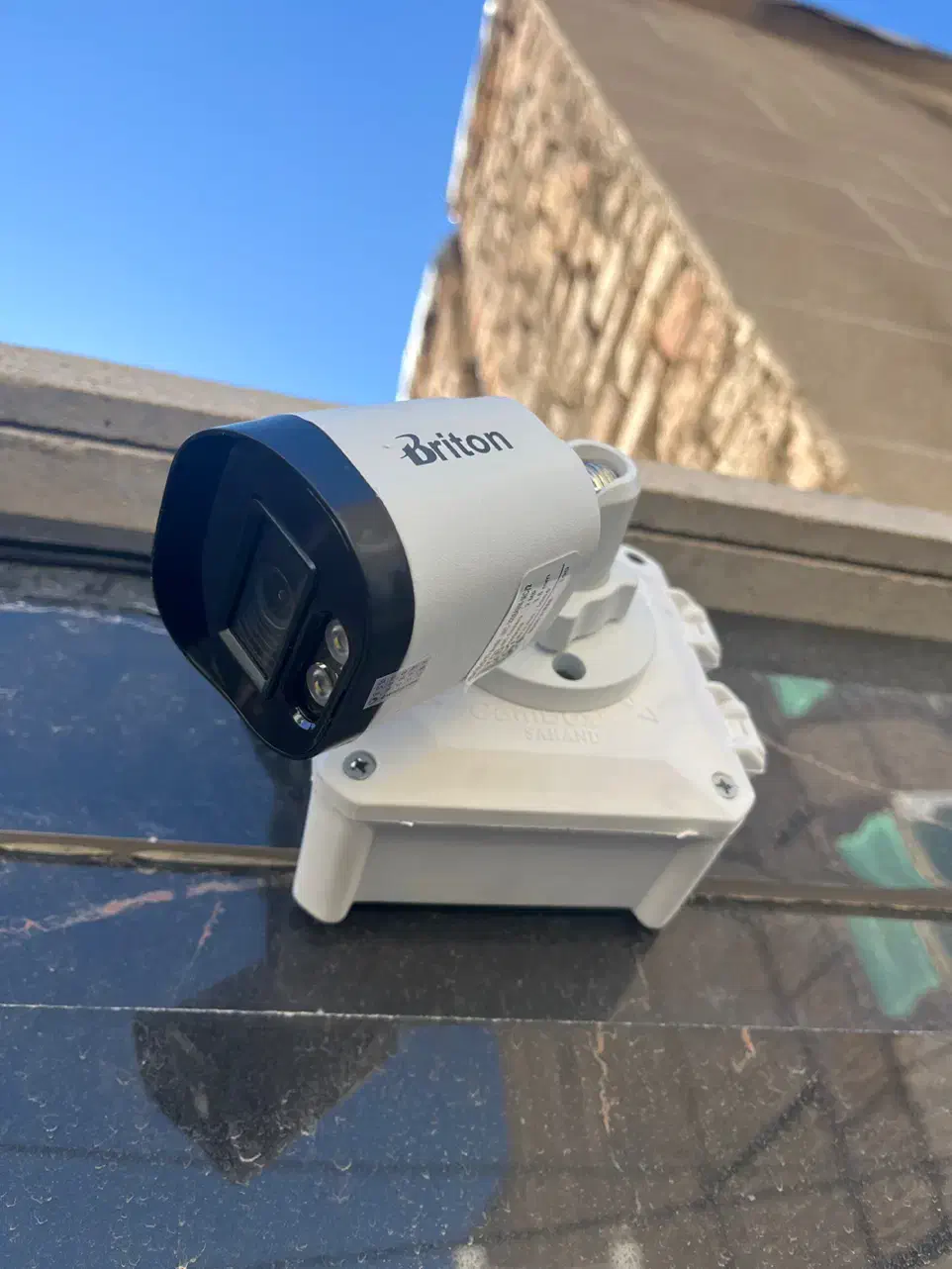 پکیج دو دوربینه برایتون / نصب و راه‌اندازی کامل|دوربین مداربسته|ساوه, |دیوار