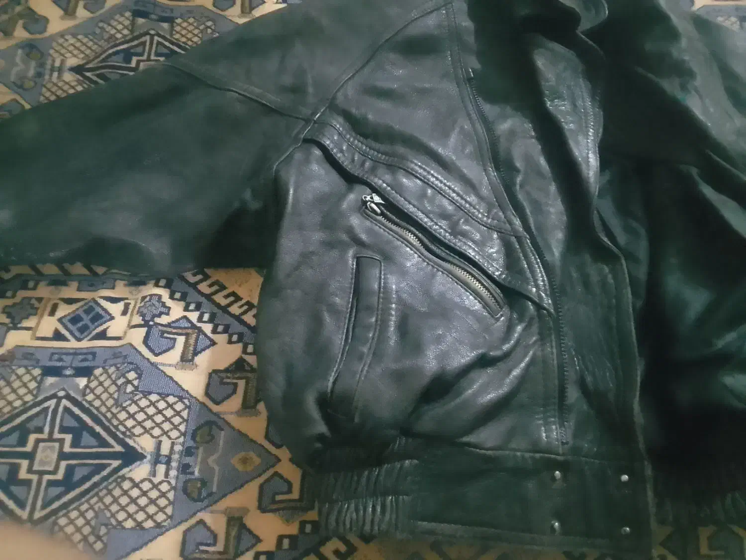 کاپشن چرم اصلی کمری سایزL|لباس|بیجار, |دیوار