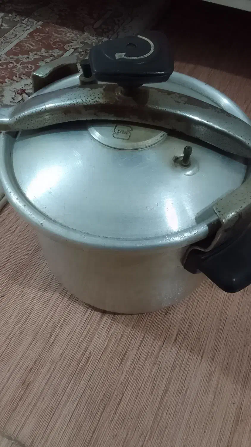 لوازم خانگی لباسشوی فروش فوری|آبمیوهگیر و آبمرکباتگیر|رشت, عینک|دیوار