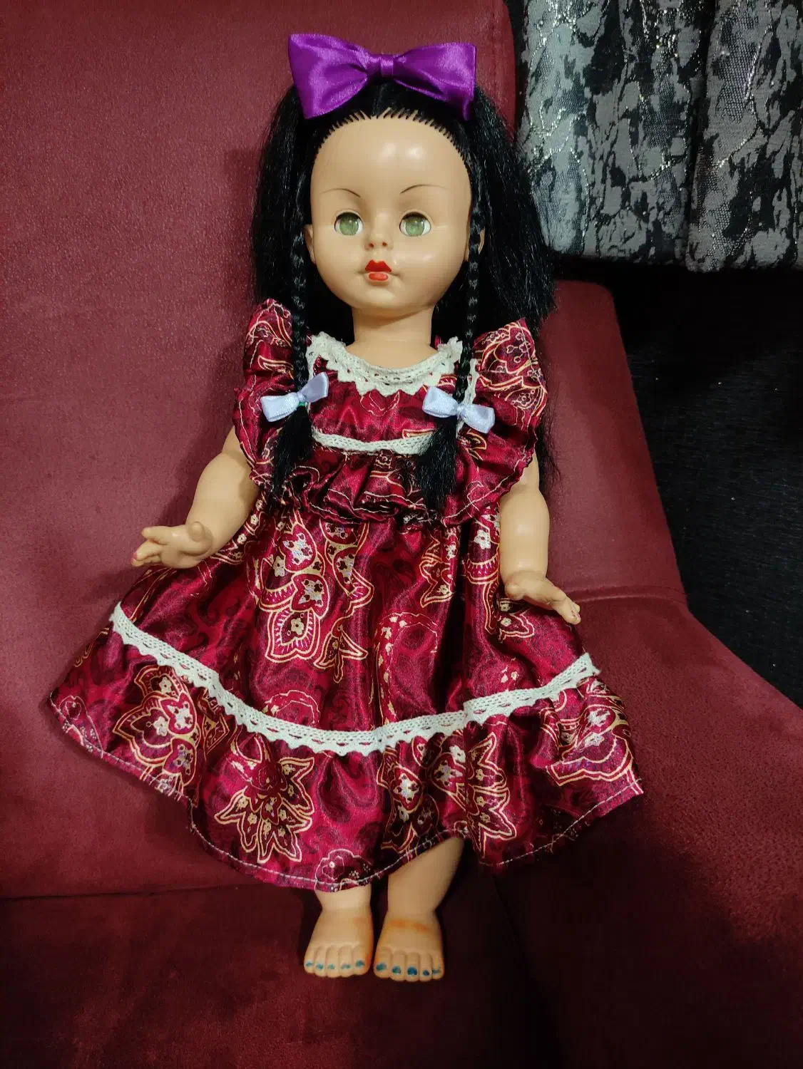 عروسک لباس قرمزی|اسباببازی بچه|رشت, استادسرا|دیوار