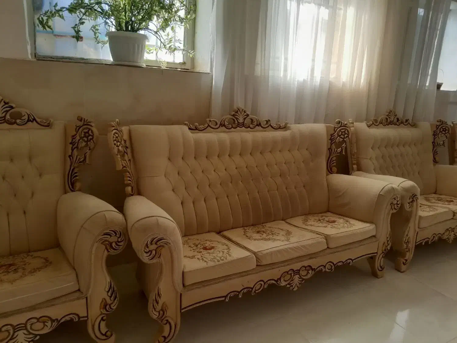 مبل|مبلمان خانگی و میز عسلی|بردسکن, |دیوار