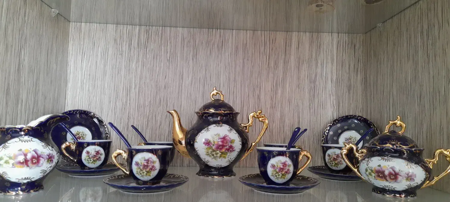 سرویس چای خوری انگلیسی قدیمی عتیقه|کلکسیون اشیاء عتیقه|کرمانشاه, |دیوار