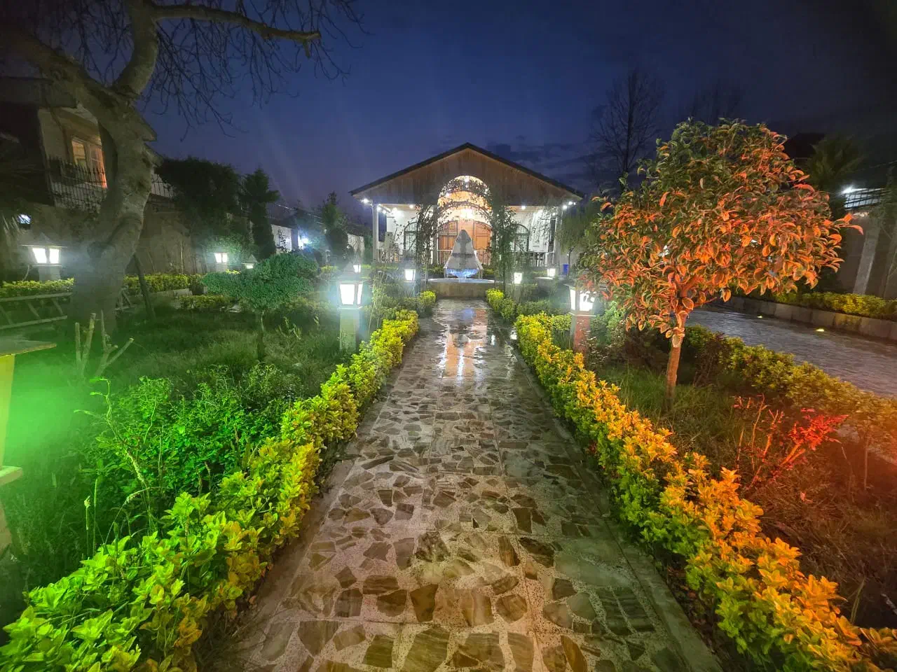 ۶۷۰متر ویلایی نوساز بسیار شیک بهمرا محوطه عالی|فروش خانه و ویلا|خمام, |دیوار