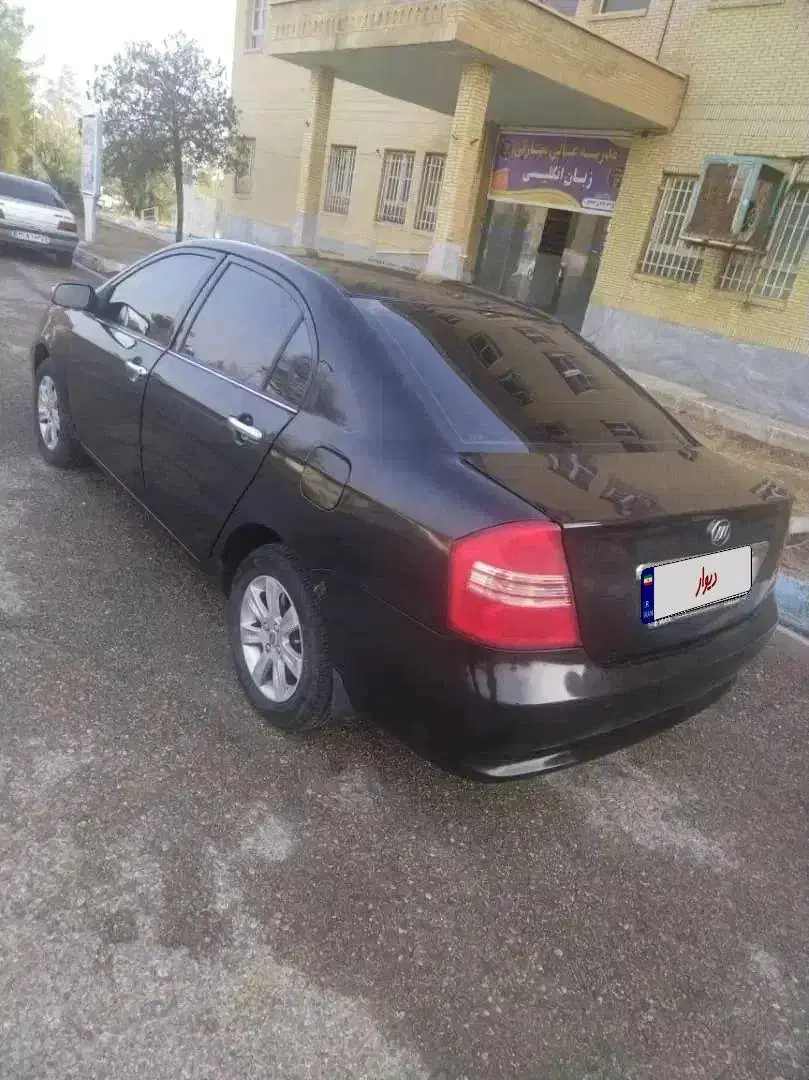 لیفان ۶۲۰ ۱۸۰۰ مدل ۹۳|خودرو سواری و وانت|بروجرد, |دیوار