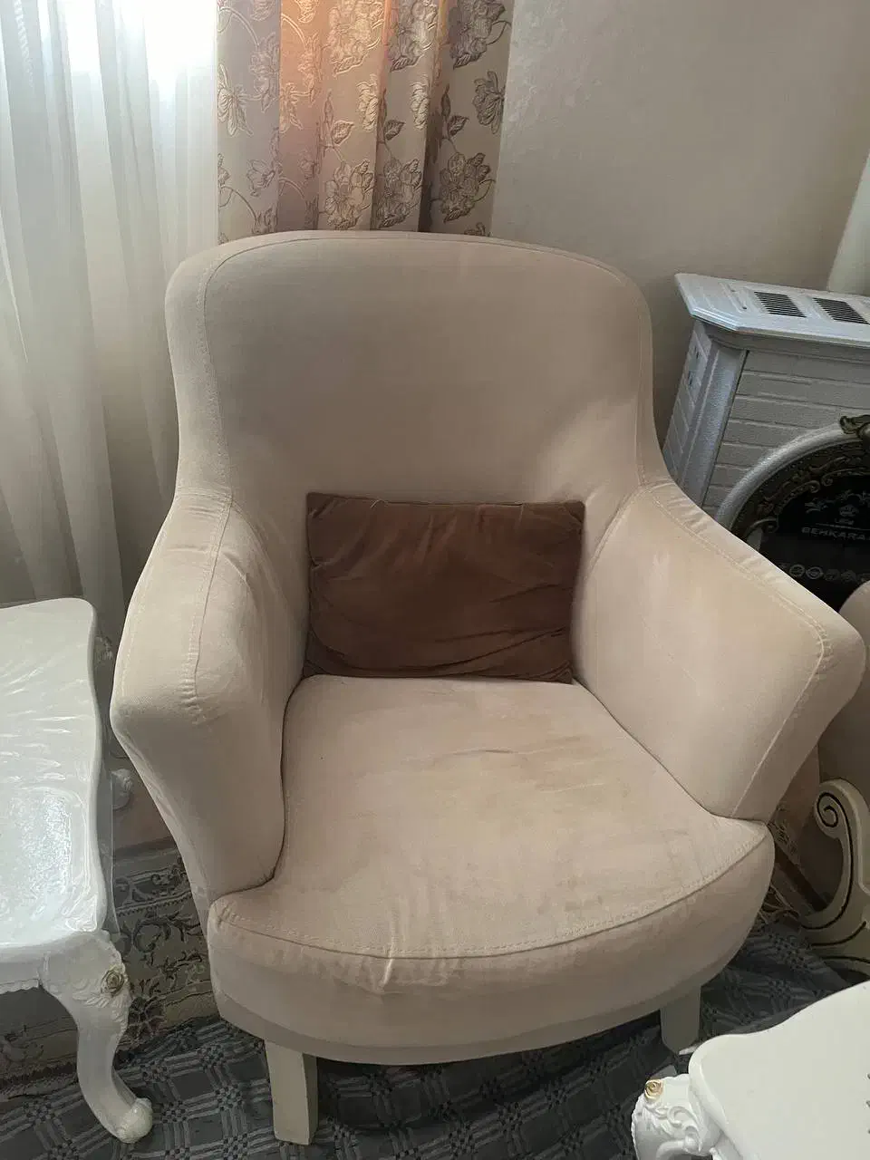 مبلمان کلاسیک ۷نفره|مبلمان خانگی و میز عسلی|رشت, شالکو|دیوار