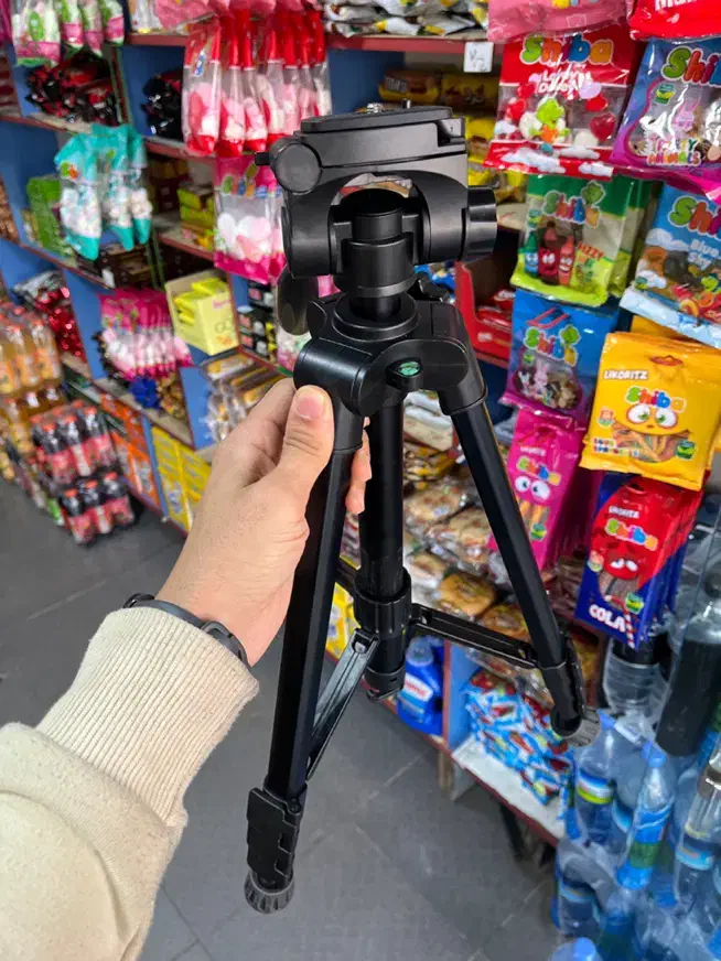 پایه دوربین عکاسی|دوربین عکاسی و فیلم‌برداری|رشت, سعدی (تختی)|دیوار