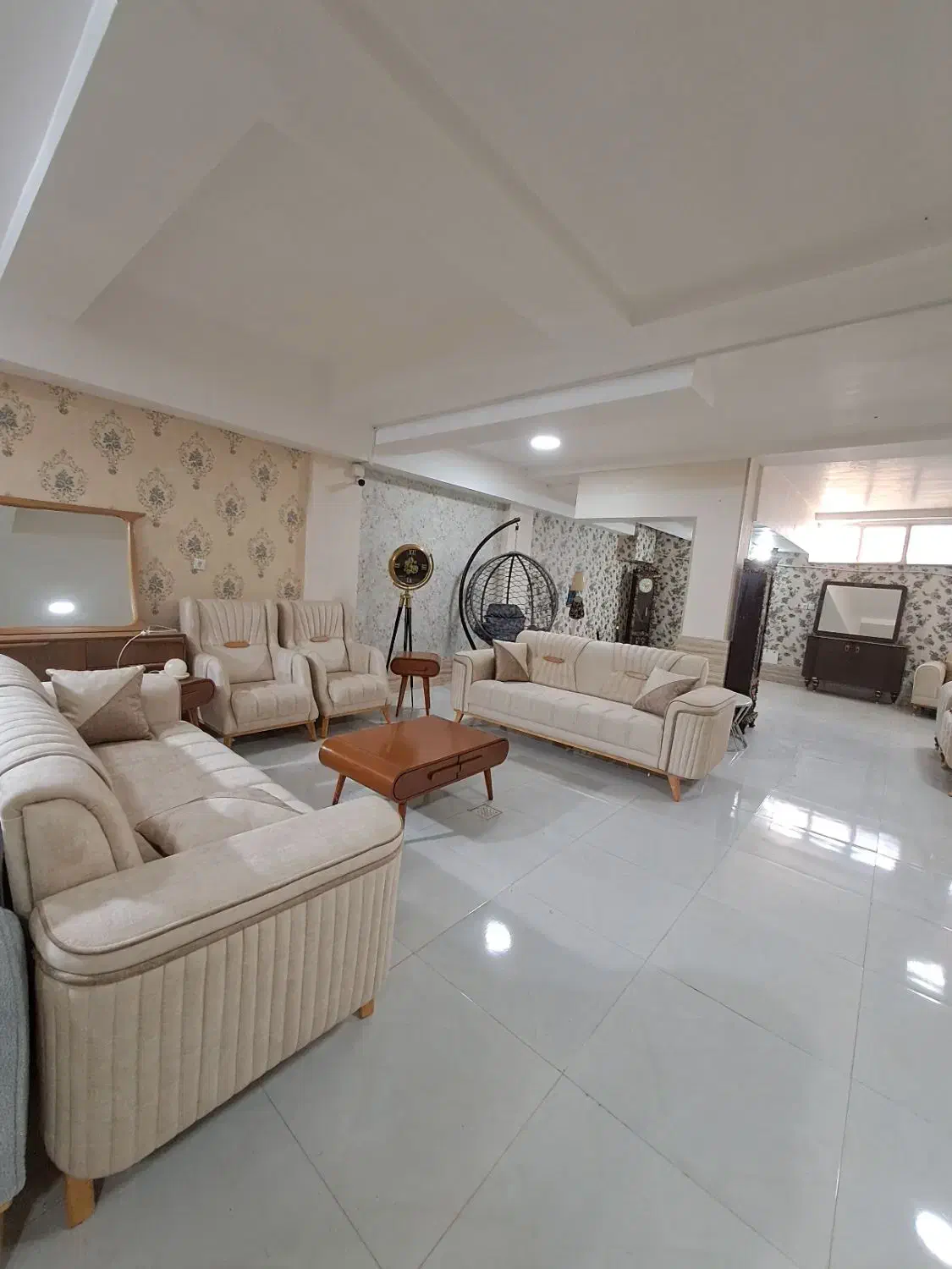 مبل مهران|مبلمان خانگی و میز عسلی|شاهین دژ, |دیوار