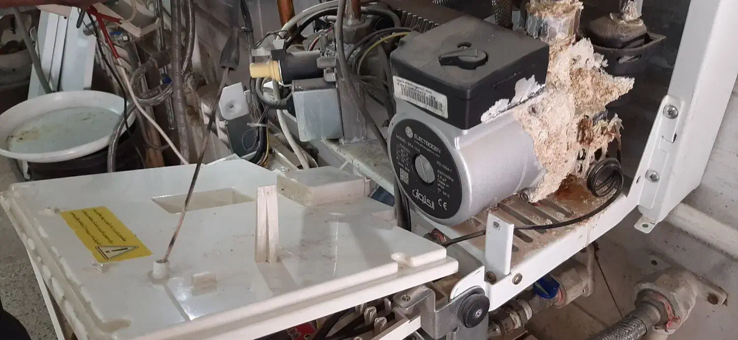 تعمیرات انواع پکیج و آبگرمن دیواری واسپیلت|خدمات پیشه و مهارت|کبودرآهنگ, |دیوار