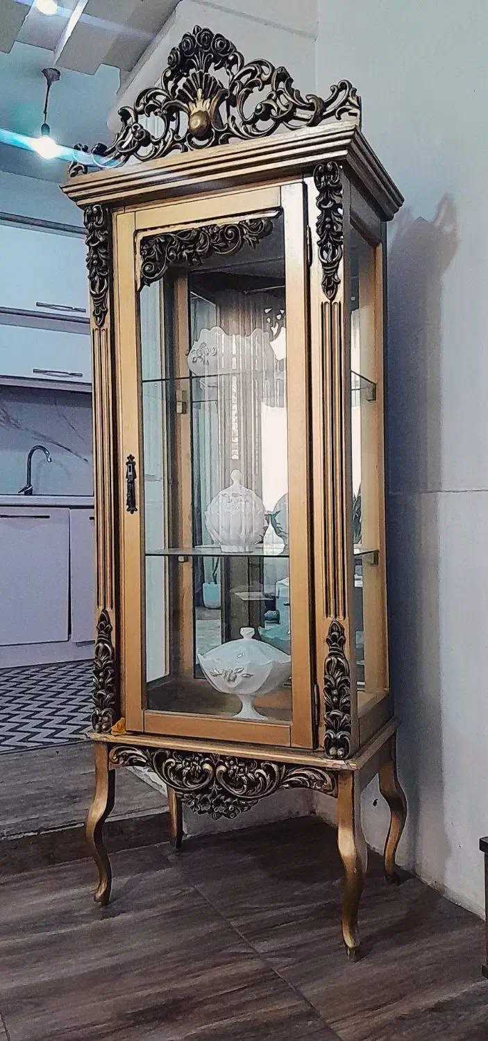 گنجه سه طبقه|بوفه، ویترین، کنسول|تربت جام, کشتارگاه|دیوار