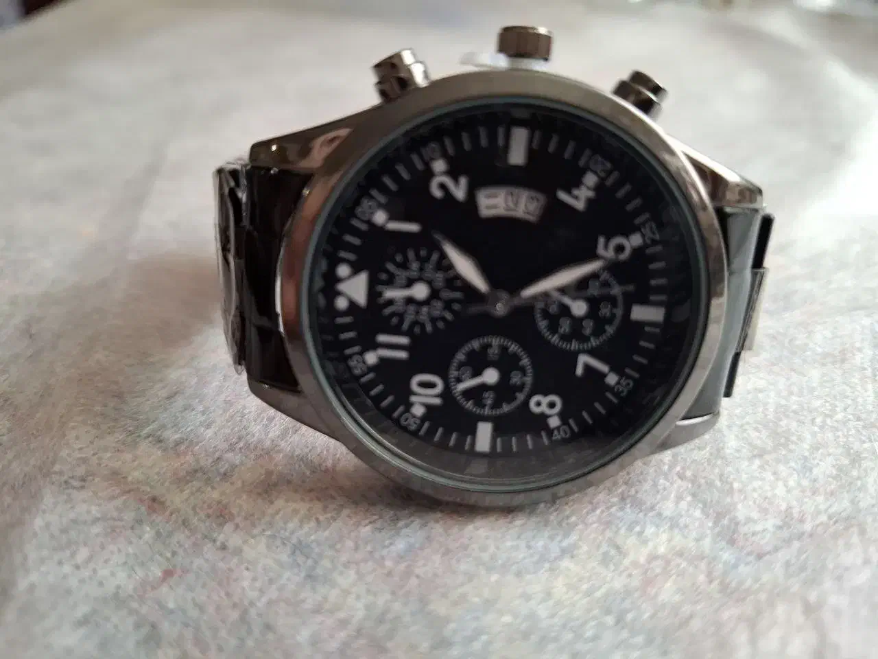 ساعت مچی نو|ساعت|زنجان, |دیوار