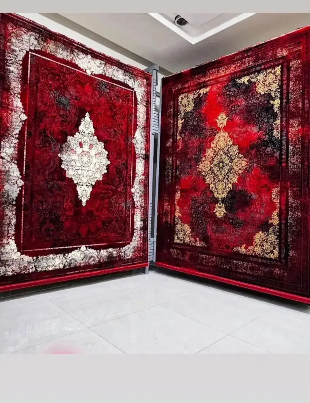 فرش ۱۲ متری  دلوین  لاکی|فرش|شیراز, ریشمک|دیوار