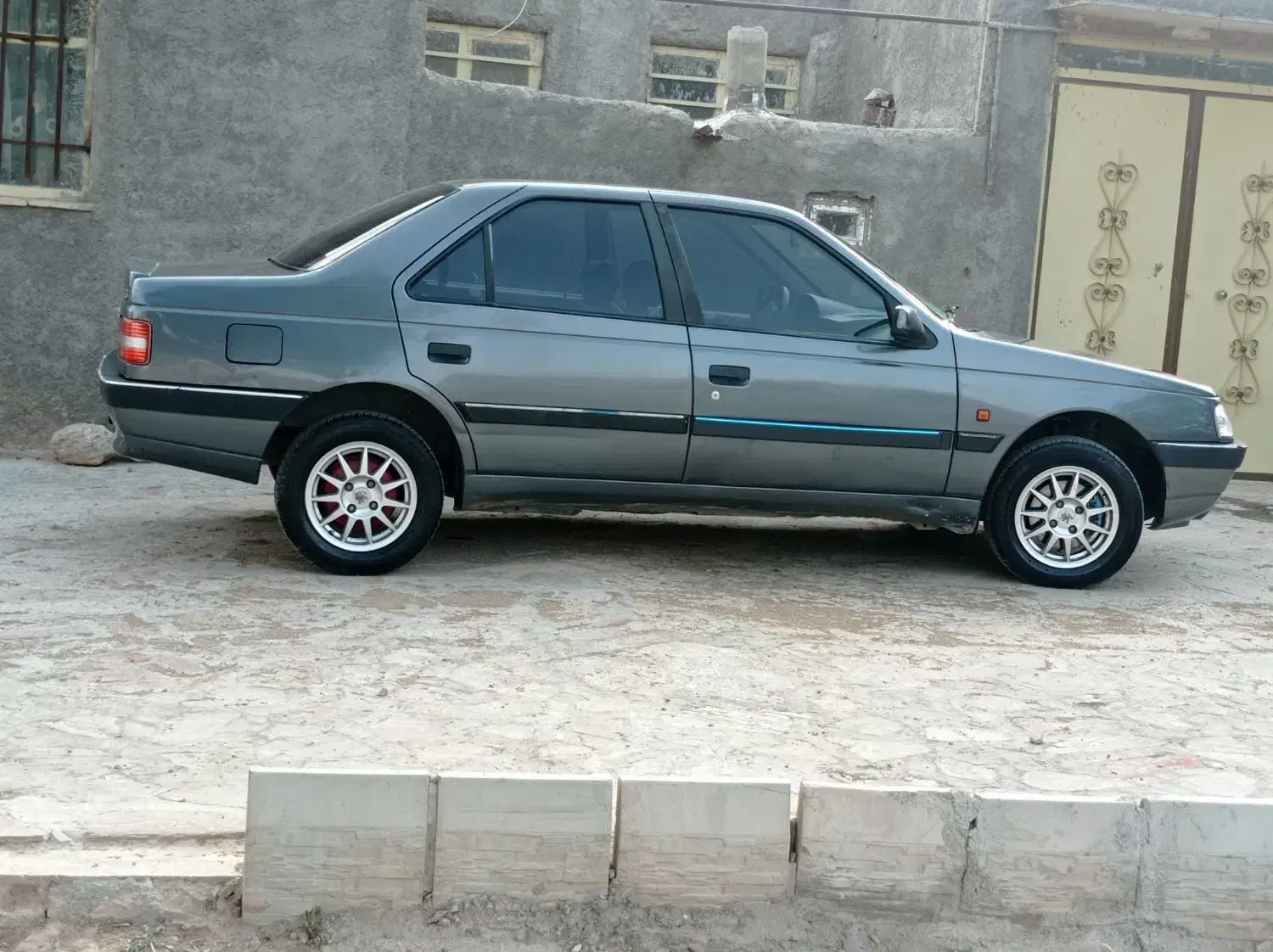 ۴۰۵ تیوفایو مدل ۹۳ تمام رنگ|خودرو سواری و وانت|اسفراین, |دیوار