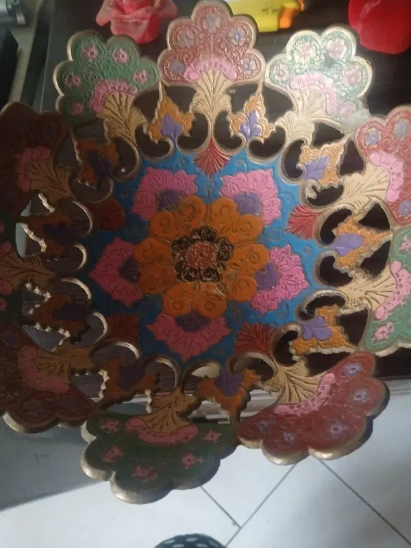 ظرف برنز کار دست نقاشی هندی پایه دار|صنایع دستی و سایر لوازم تزئینی|تهران, زرکش|دیوار