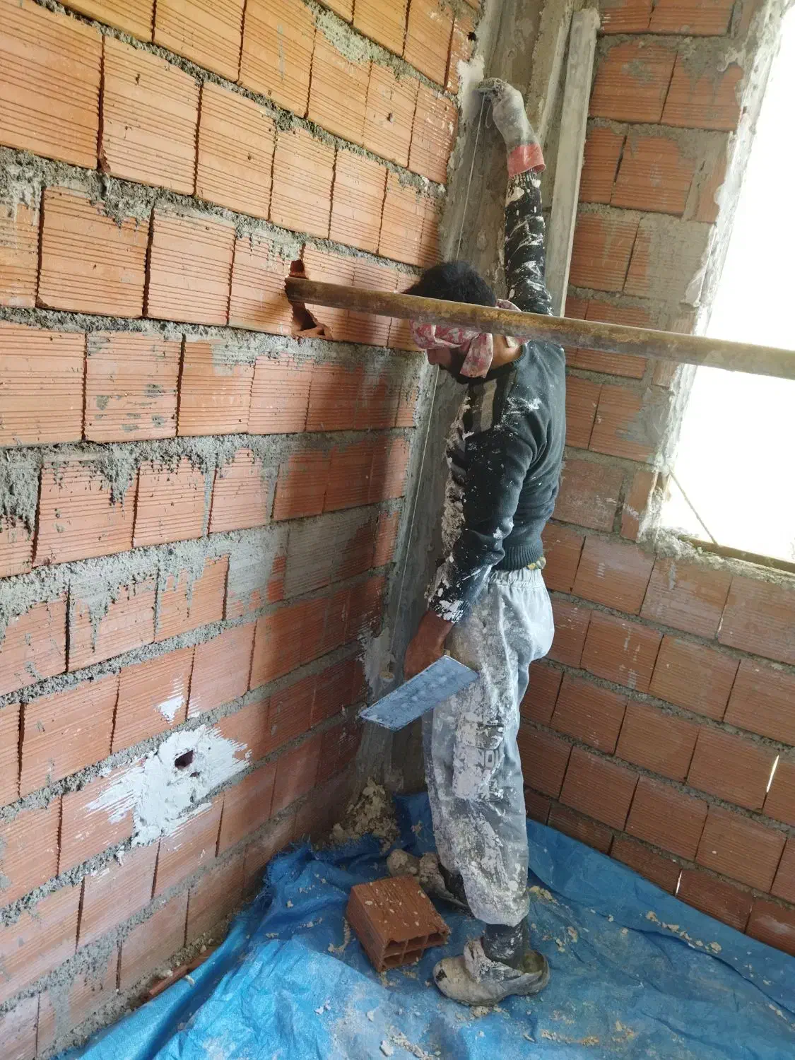 گچکاری و ابزار و لگه گیری شبانه|خدمات پیشه و مهارت|نوشهر, |دیوار