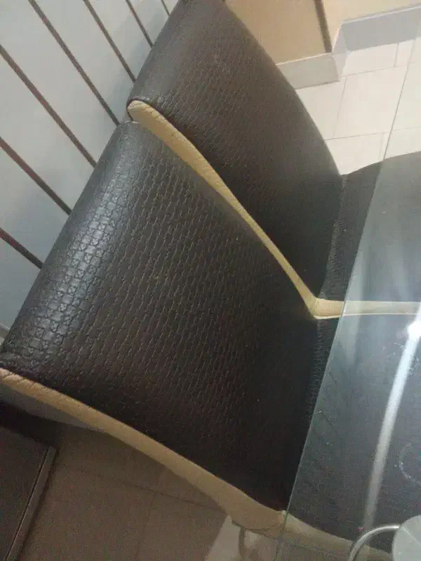 میز و صندلی 4نفره سالم|میز و صندلی غذاخوری|اصفهان, شهرک کاوه|دیوار