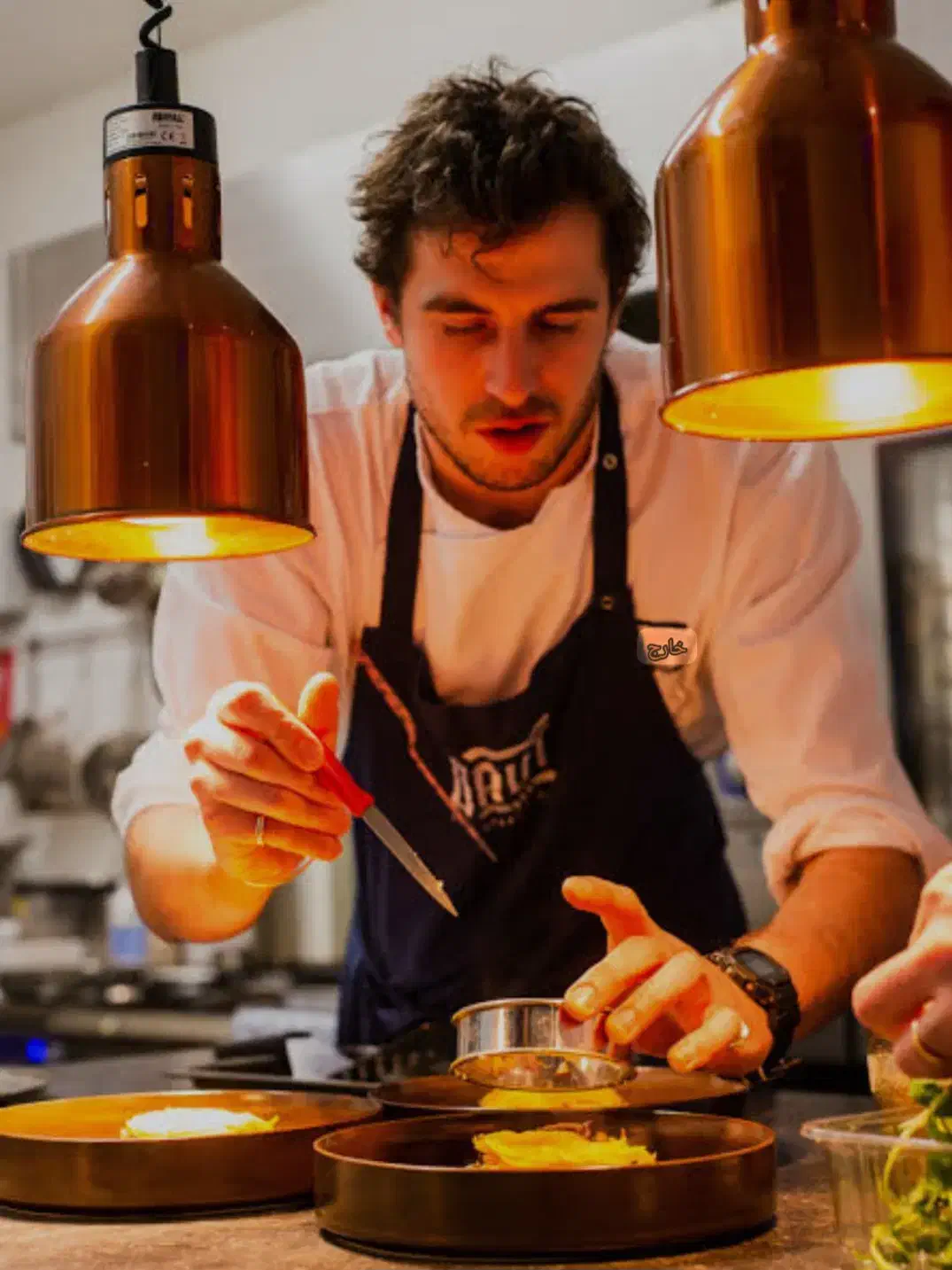 استخدام سر اشپز آقا و خانم . نیروی خدماتی خانم|استخدام خدمات فروشگاه و رستوران|کاشان, زیدی|دیوار