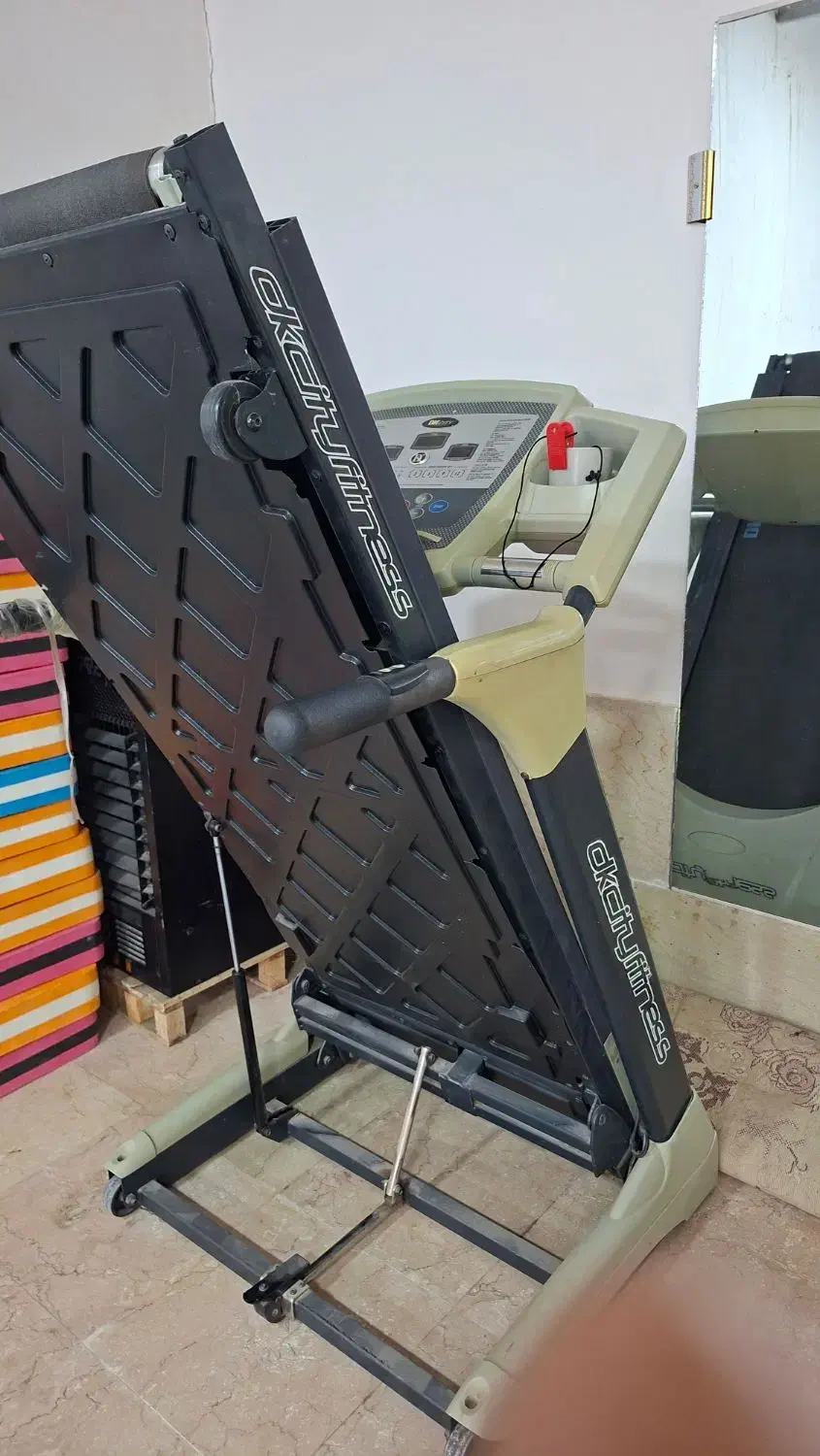 تردمیل|تجهیزات ورزشی|تربت‌حیدریه, قائم|دیوار