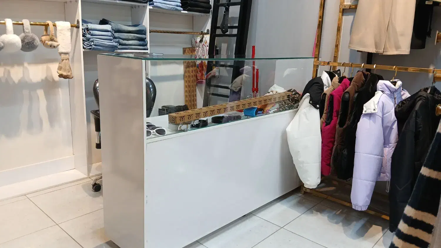 میز پیشخوان|میز و صندلی غذاخوری|بجنورد, |دیوار