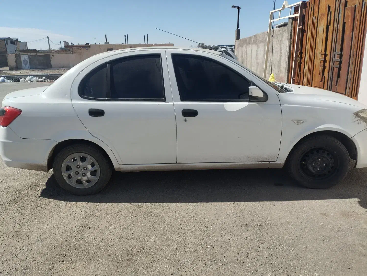 ساینا سفیدs|خودرو سواری و وانت|سیرجان, |دیوار