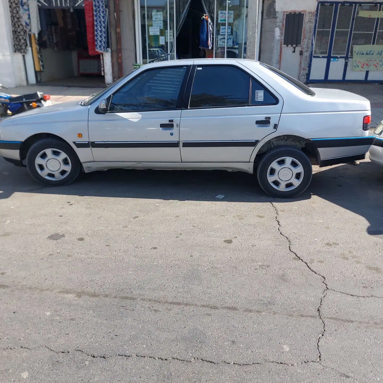 پژو ۴۰۵ بدون رنگ و افتاب سوختگی|خودرو سواری و وانت|بم, |دیوار