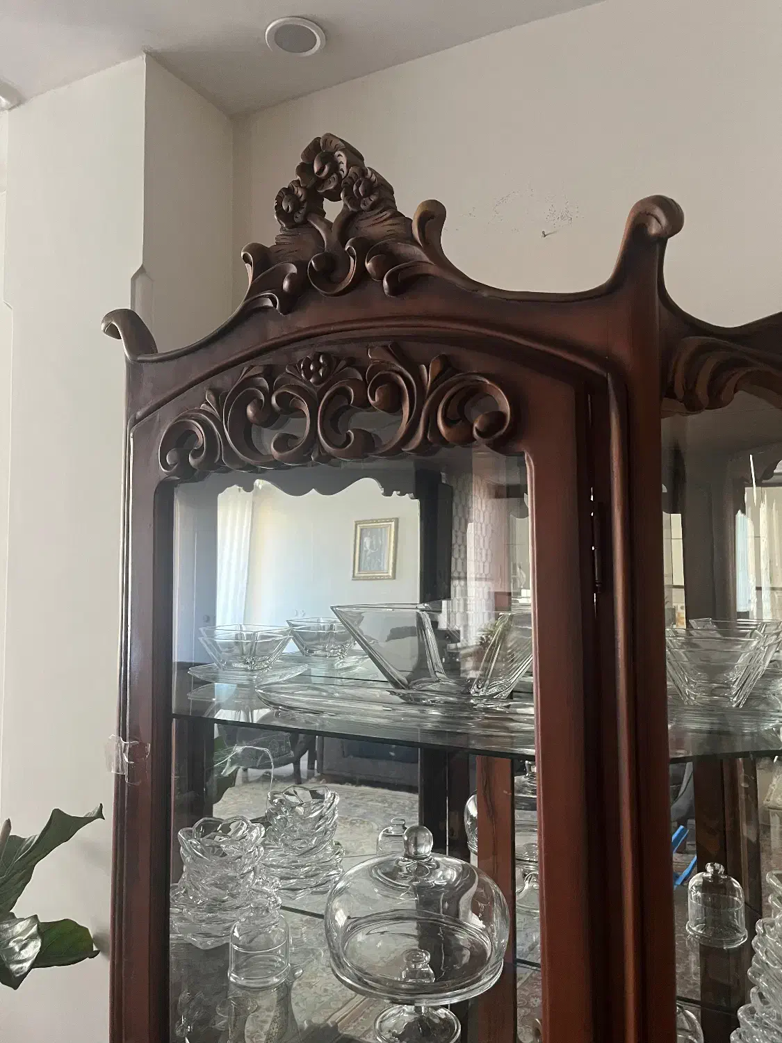 بوفه|بوفه، ویترین، کنسول|تهران, آبشار تهران (دریاچه)|دیوار