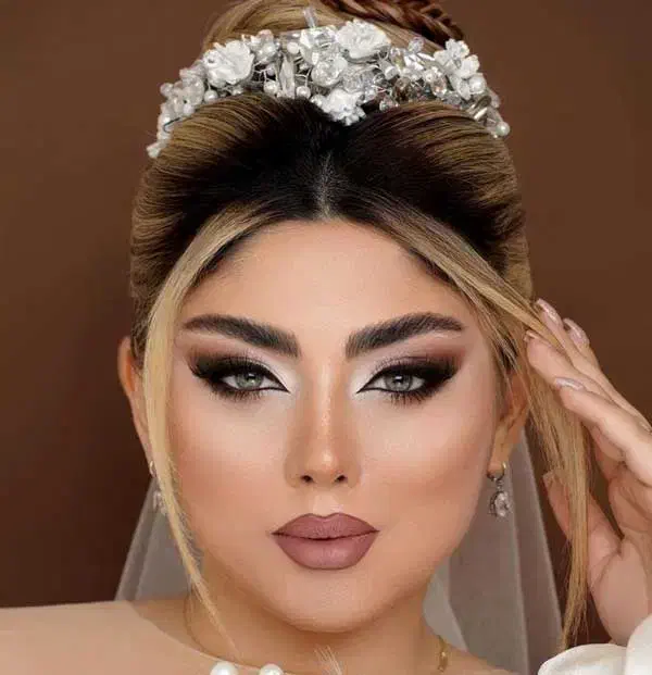 جشنواره تخفیفی آرایش دائم وعروس به مناسبت روز مادر|خدمات آرایشگری و زیبایی|بیرجند, |دیوار