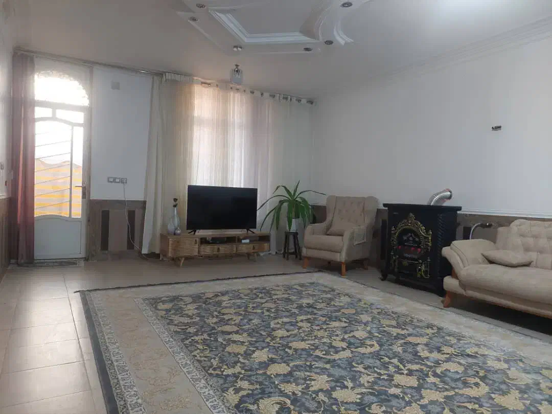 منزل ویلایی طبقه دوم|فروش خانه و ویلا|کوار, |دیوار