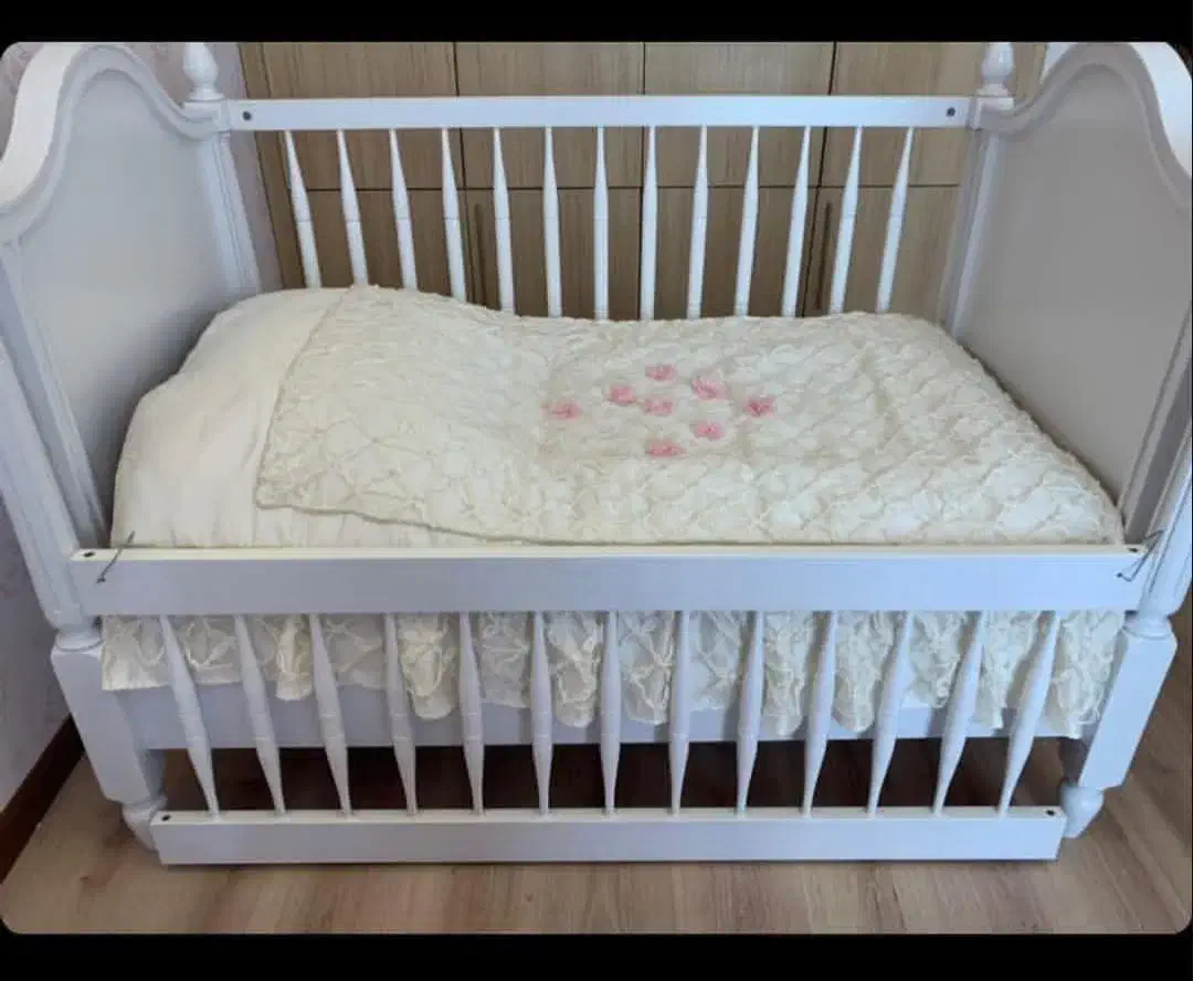 تخت نوزادی بالسا ویکتوریا|تشک تختخواب|بومهن, |دیوار